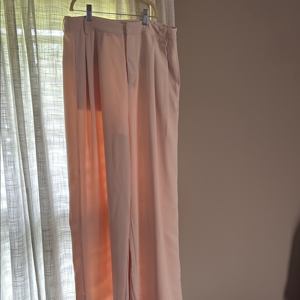 Elegant Women's Cream Pants